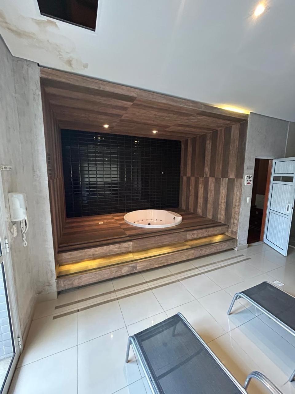 公寓 2 Quartos Way Meireles Uma Quadra Da Beira-mar